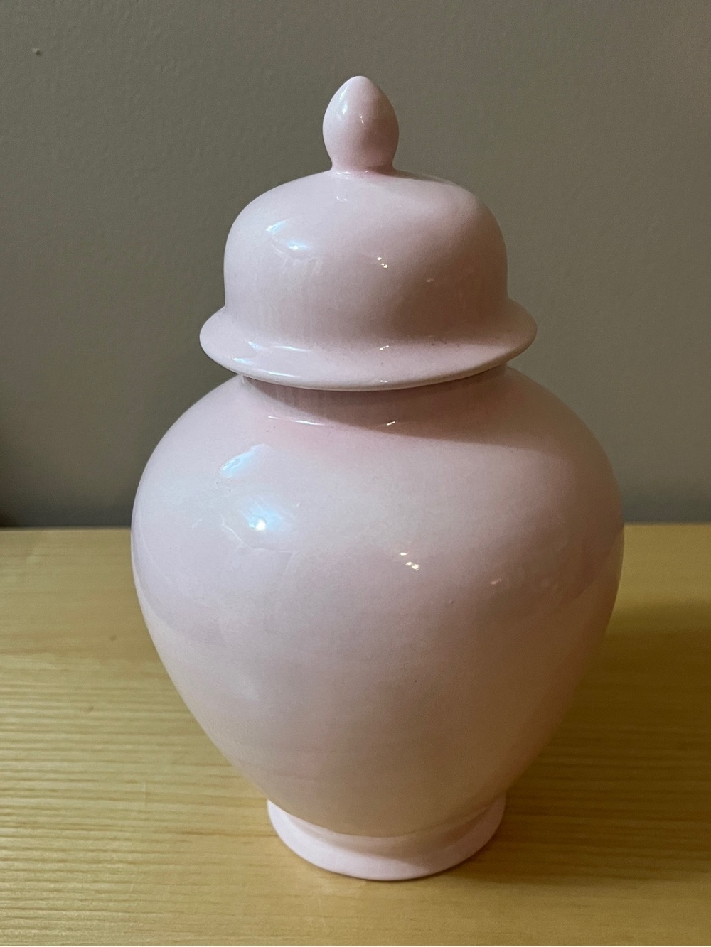 Blush Pink Ceramic Ginger Jar with Lid- Lo Home - Picture 3 of 6